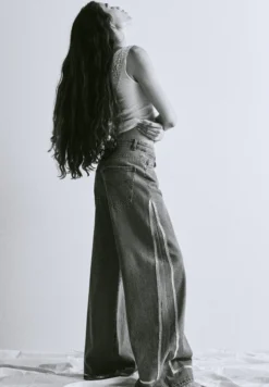JEANS TIRAS LATERALES
