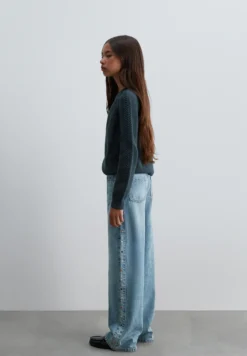 JEANS WIDE LEG TACHUELAS