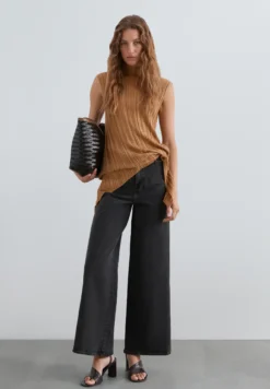 JEANS WIDE LEG TIRO ALTO