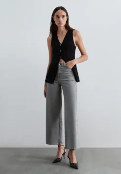 JEANS WIDE LEG TIRO ALTO