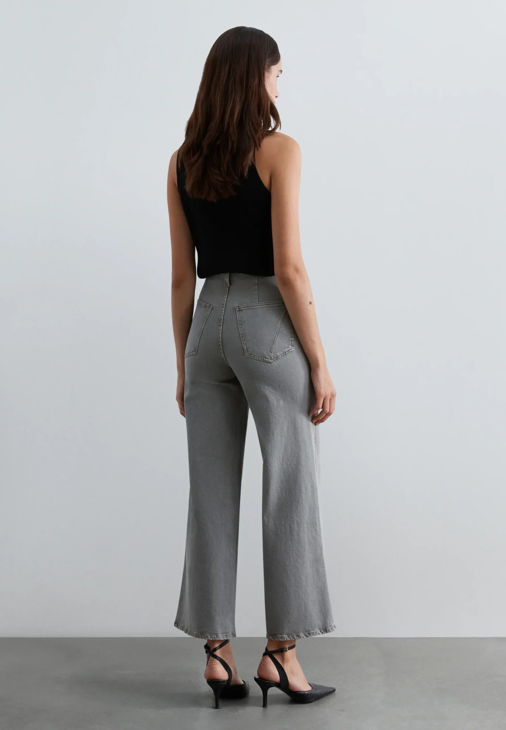 JEANS WIDE LEG TIRO ALTO