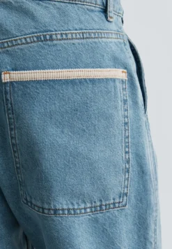 JEAN WASHED REGULAR FIT