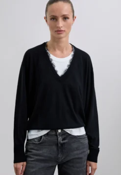 JERSEY ESCOTE V ENCAJE