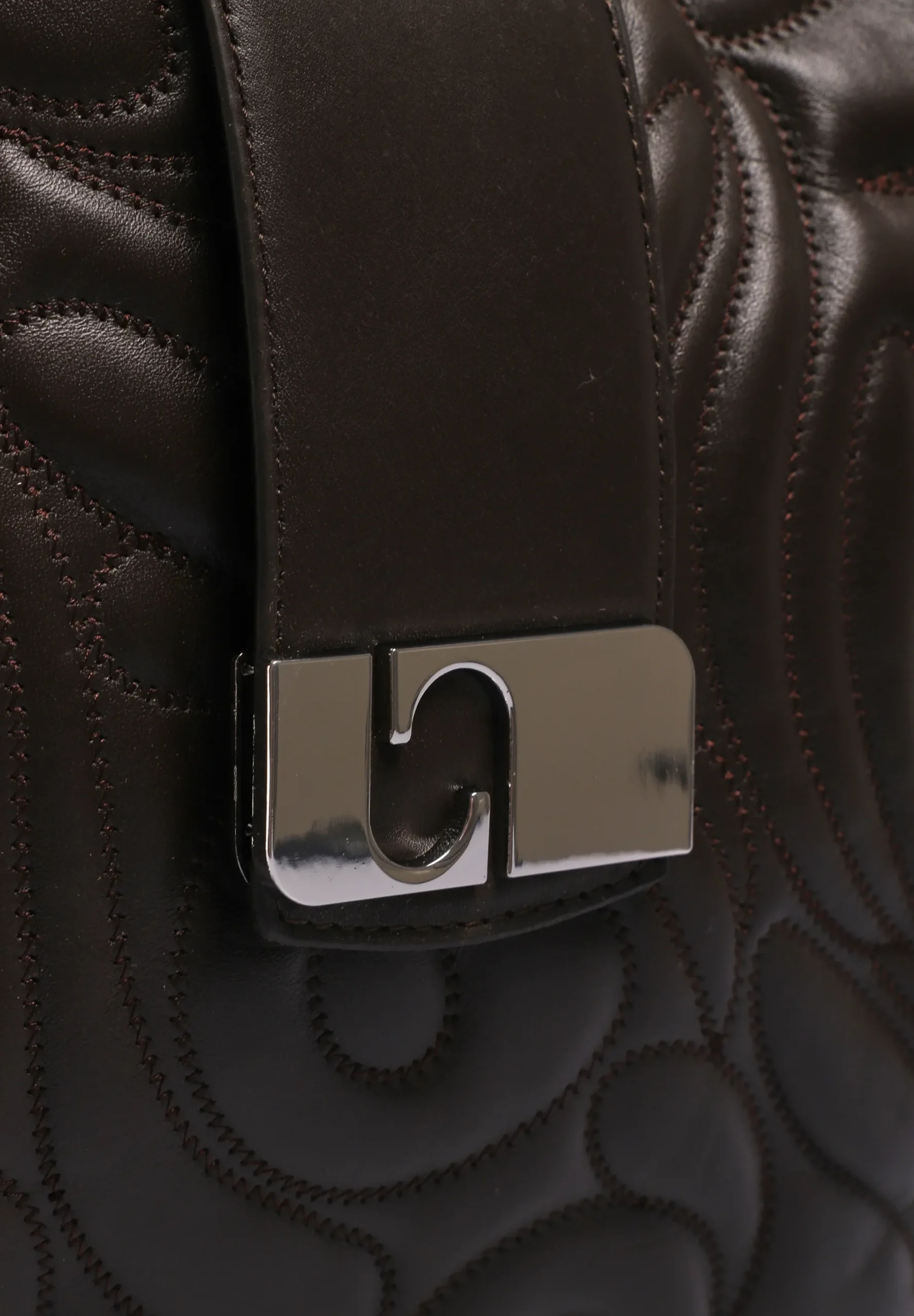 LAAGAM | VIXEN LEATHER PADDED BAG
