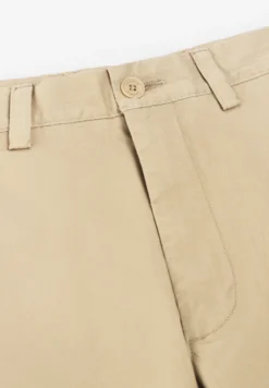 LACOSTE | PANTALÓN CHINO HOMBRE