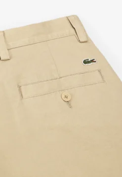 LACOSTE | PANTALÓN CHINO HOMBRE
