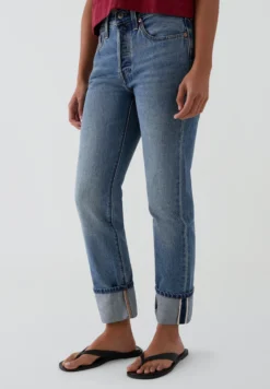 LEVIS | PANTALÓN DENIM 501 MUJER