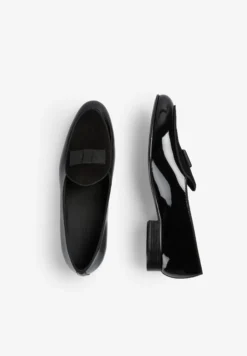 MOCASIN PIEL DETALLE SUPERIOR