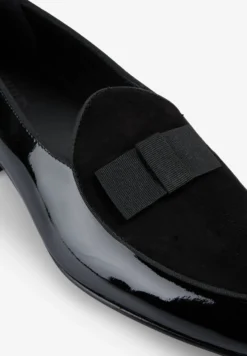 MOCASIN PIEL DETALLE SUPERIOR