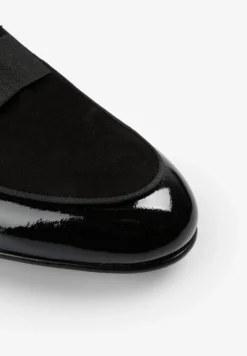 MOCASIN PIEL DETALLE SUPERIOR
