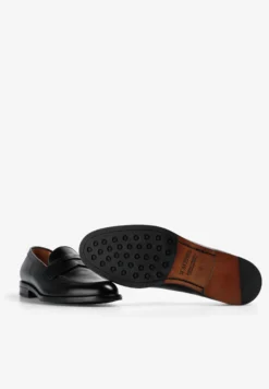 MOCASÍN NEGRO ANTIFAZ