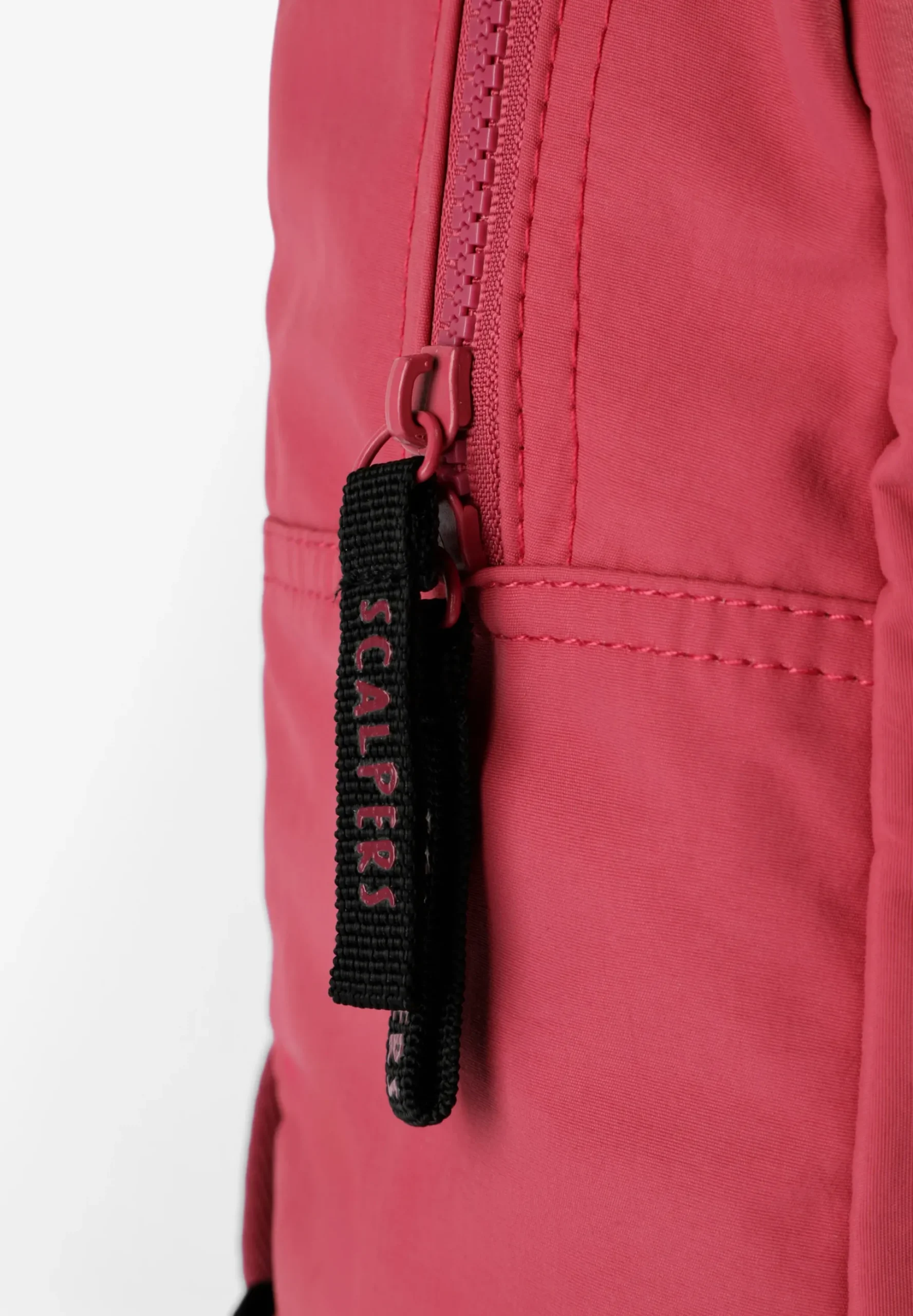 MOCHILA LOGO ENGOMADO