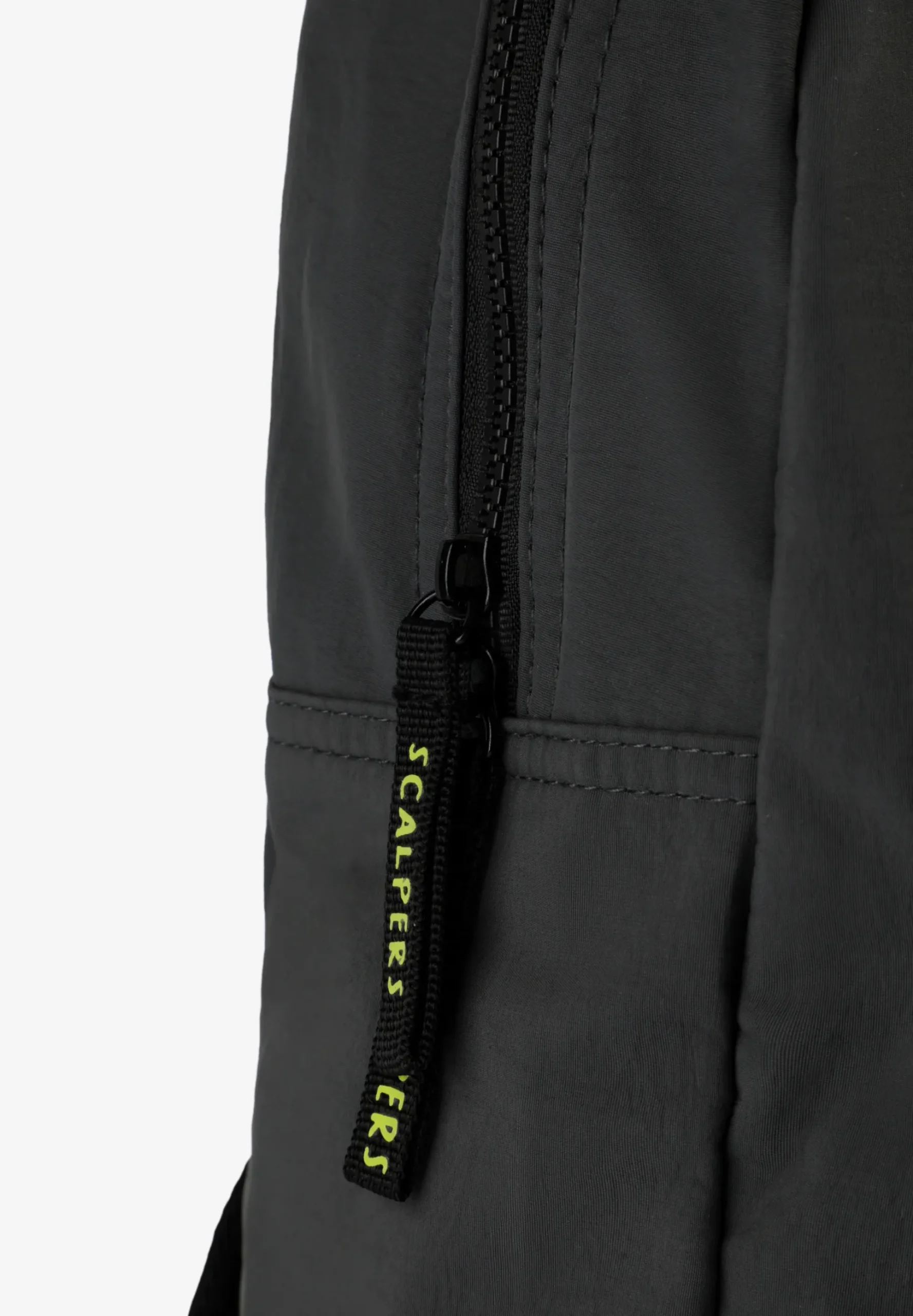 MOCHILA PARCHE CON LOGO