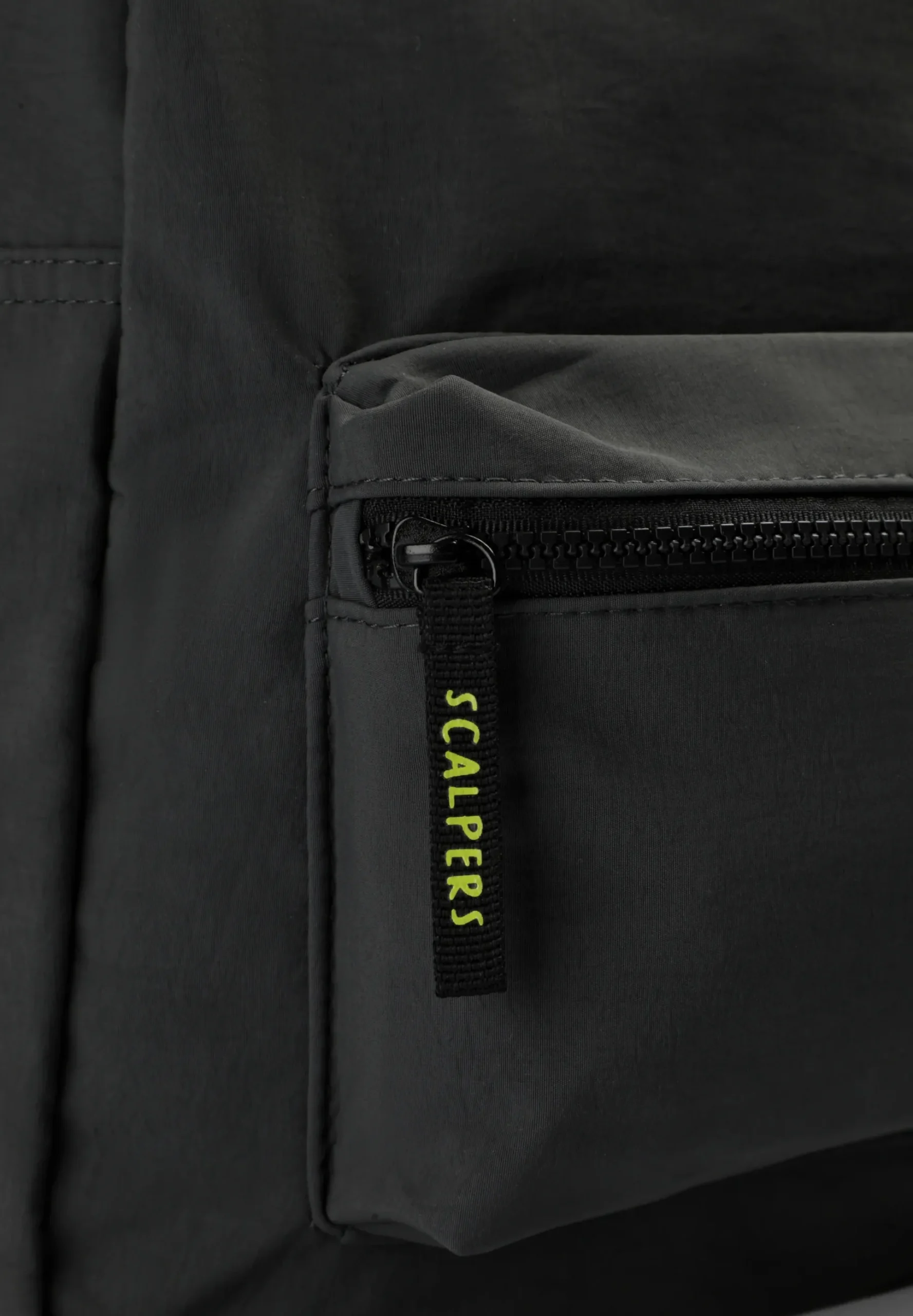 MOCHILA PARCHE CON LOGO