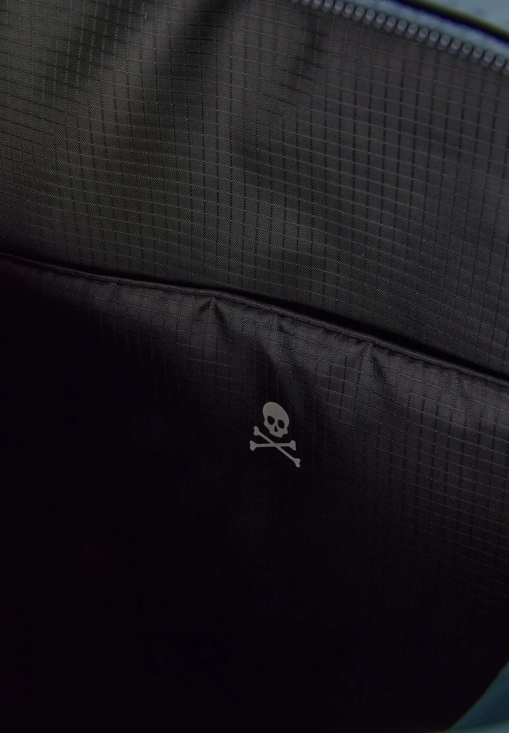 MOCHILA TÉCNICA CALAVERA