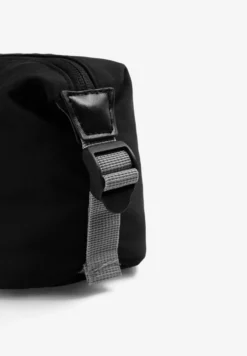 NECESER DE VIAJE TÉCNICO
