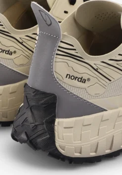 NORDA | SNEAKERS 001A