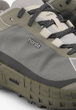NORDA | SNEAKERS 001A