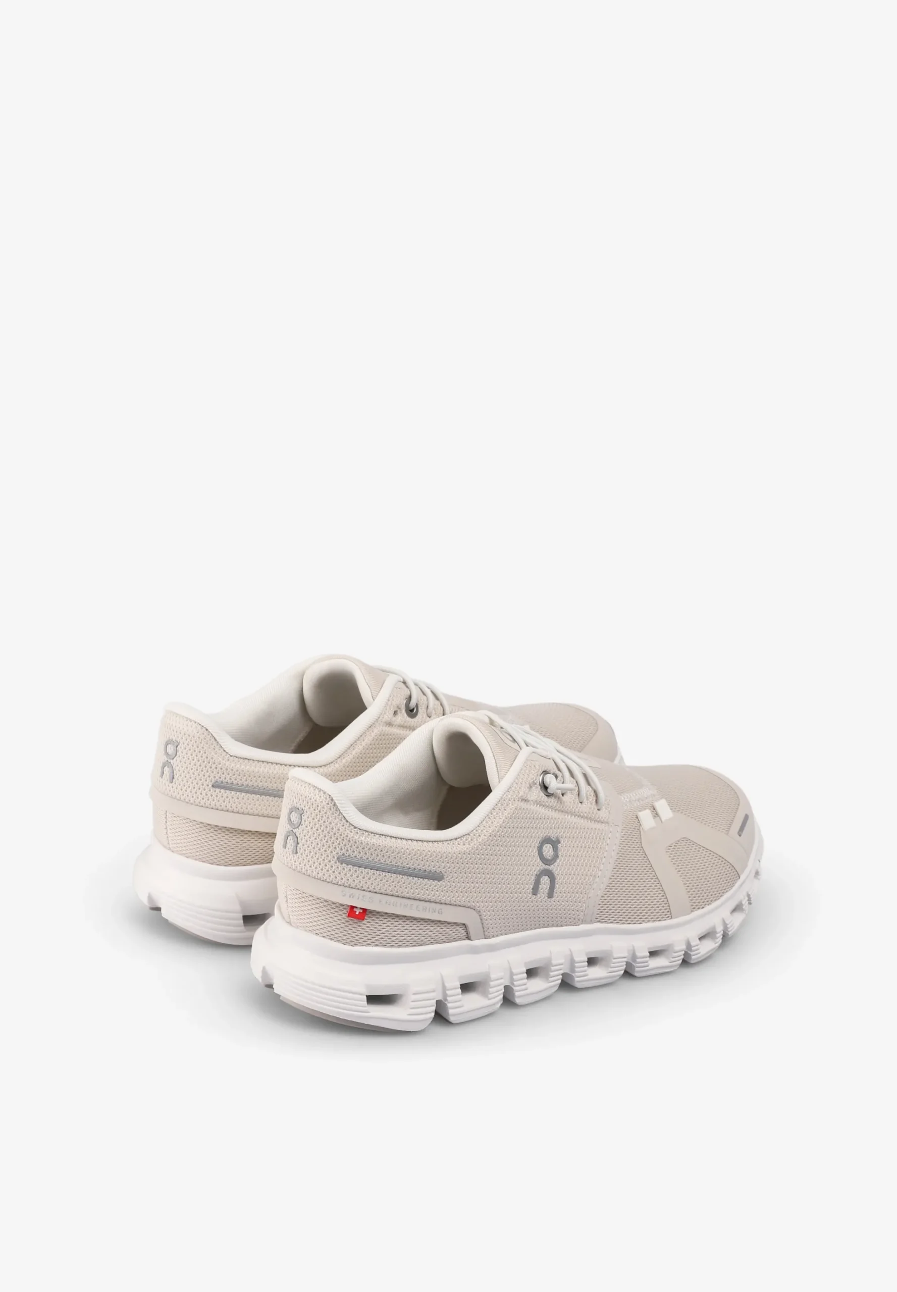 ON | SNEAKERS CLOUD 6 MUJER