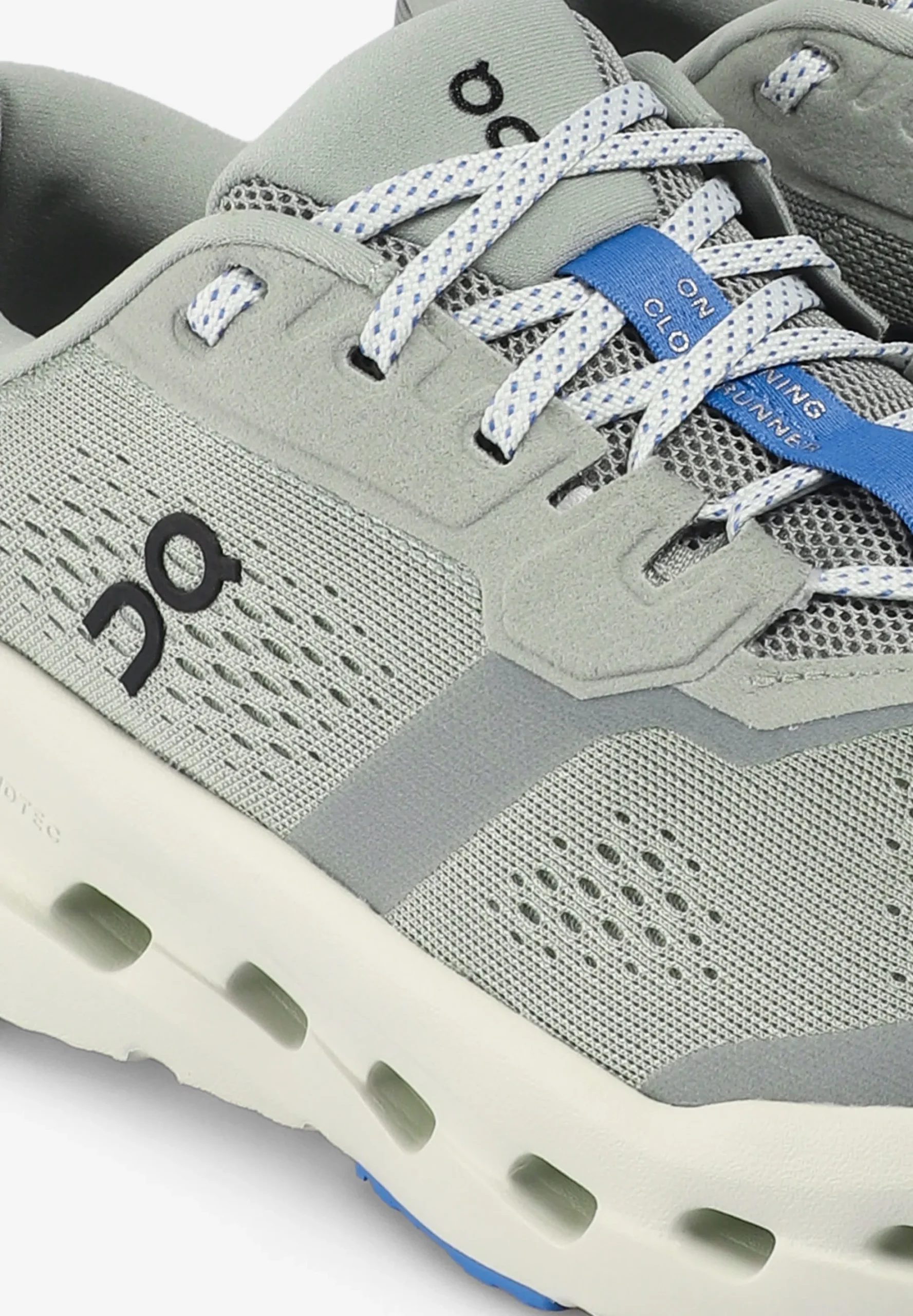 ON | SNEAKERS CLOUDRUNNER 3 HOMBRE