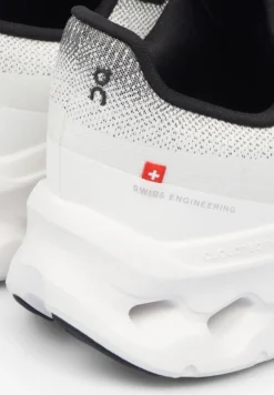 ON | SNEAKERS CLOUDTILT HOMBRE