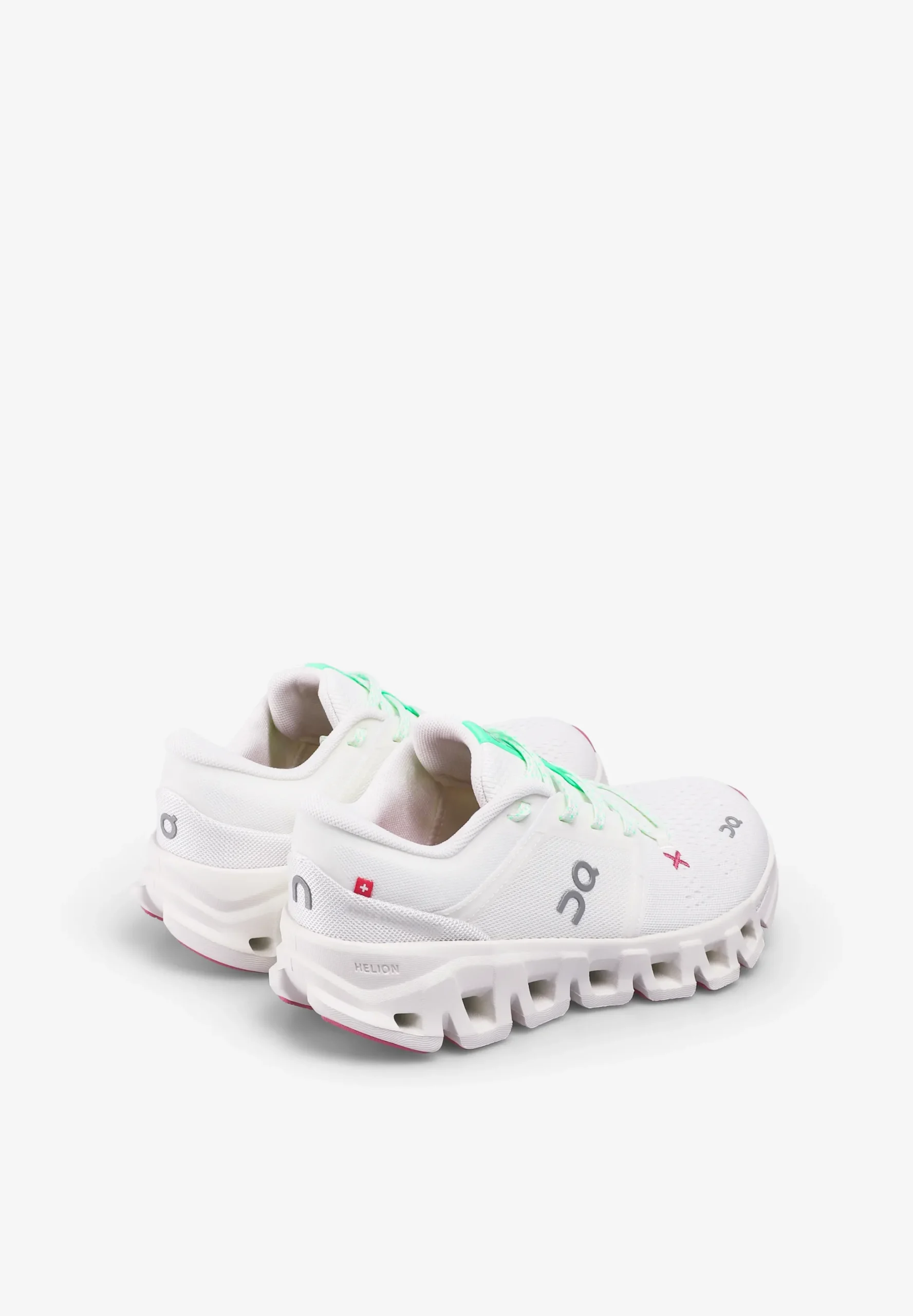 ON | SNEAKERS CLOUD X 5 MUJER
