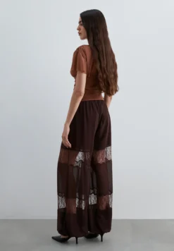 PANTALÓN BOMBACHO ENCAJE