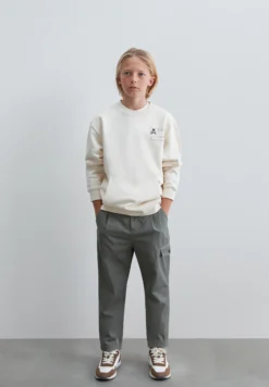 PANTALÓN CARGO RELAXED FIT