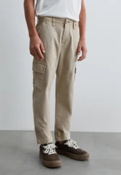 PANTALÓN CARGO SLIM FIT