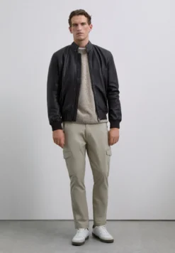 PANTALÓN CARGO SLIM FIT
