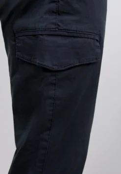 PANTALÓN CARGO SLIM FIT