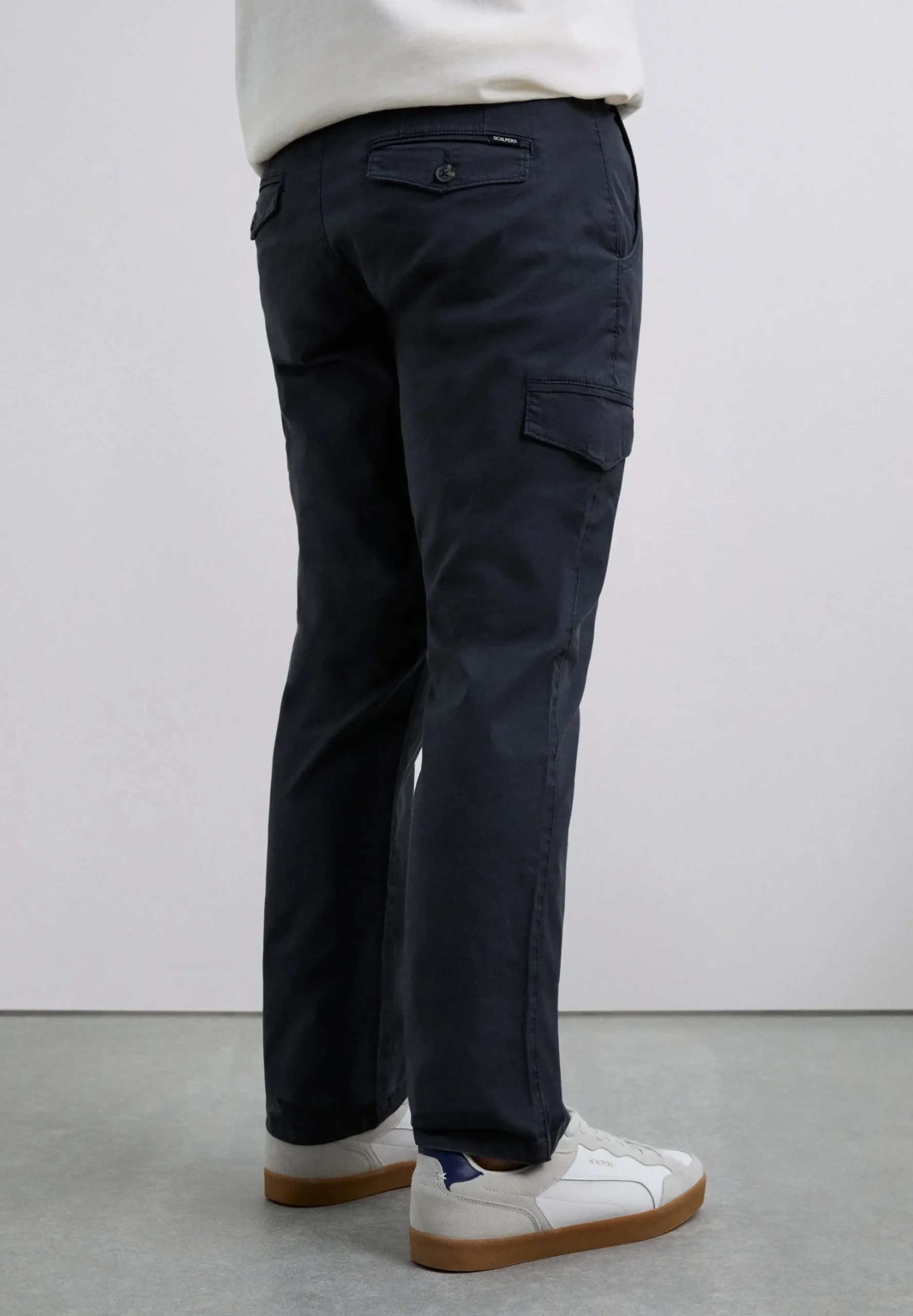 PANTALÓN CARGO SLIM FIT