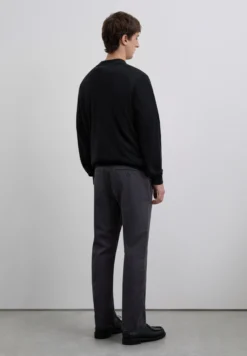 PANTALÓN CHINO CASUAL