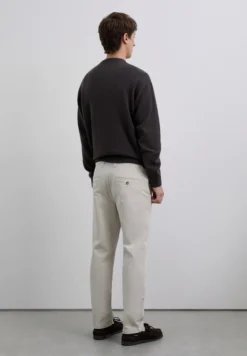 PANTALÓN CHINO CASUAL