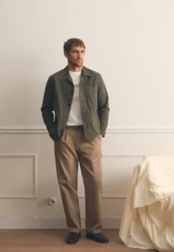 PANTALÓN CHINO LOOSE FIT