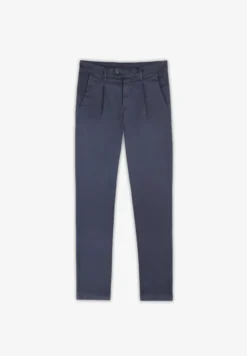 PANTALÓN CHINO PINZAS