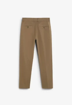 PANTALÓN CHINO PINZAS RELAXED