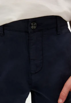 PANTALÓN CHINO SLIM FIT