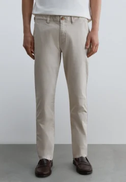 PANTALÓN CHINO SLIM FIT