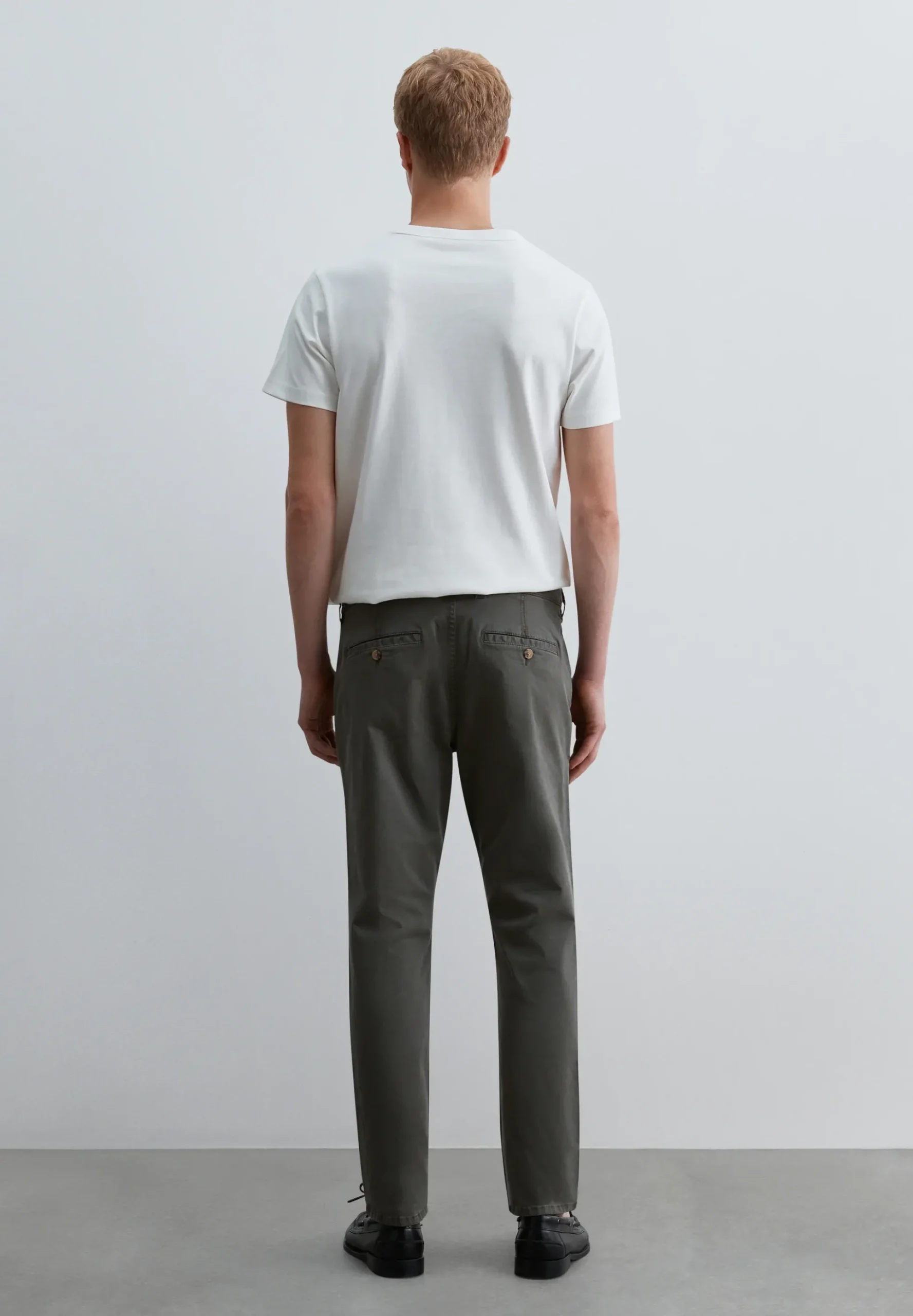 PANTALÓN CHINO SLIM FIT