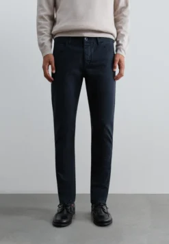 PANTALÓN CINCO BOLSILLOS