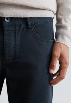PANTALÓN CINCO BOLSILLOS
