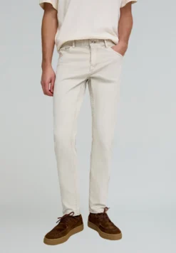 PANTALÓN CINCO BOLSILLOS