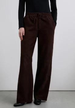 PANTALÓN DE ANTE
