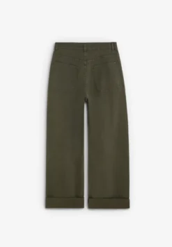 PANTALÓN DENIM DETALLE BAJO