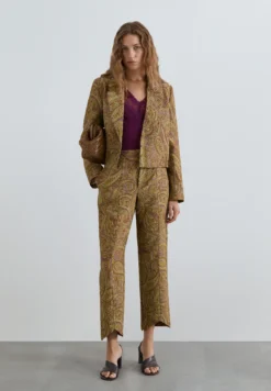 PANTALÓN ESTAMPADO PAISLEY