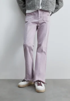 PANTALÓN FLARE COSTURAS