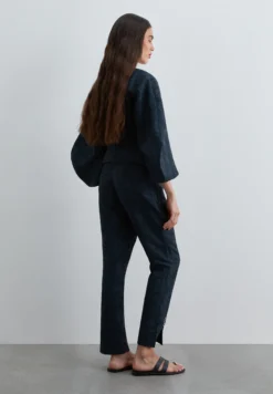 PANTALÓN JACQUARD ANKLE FLARE