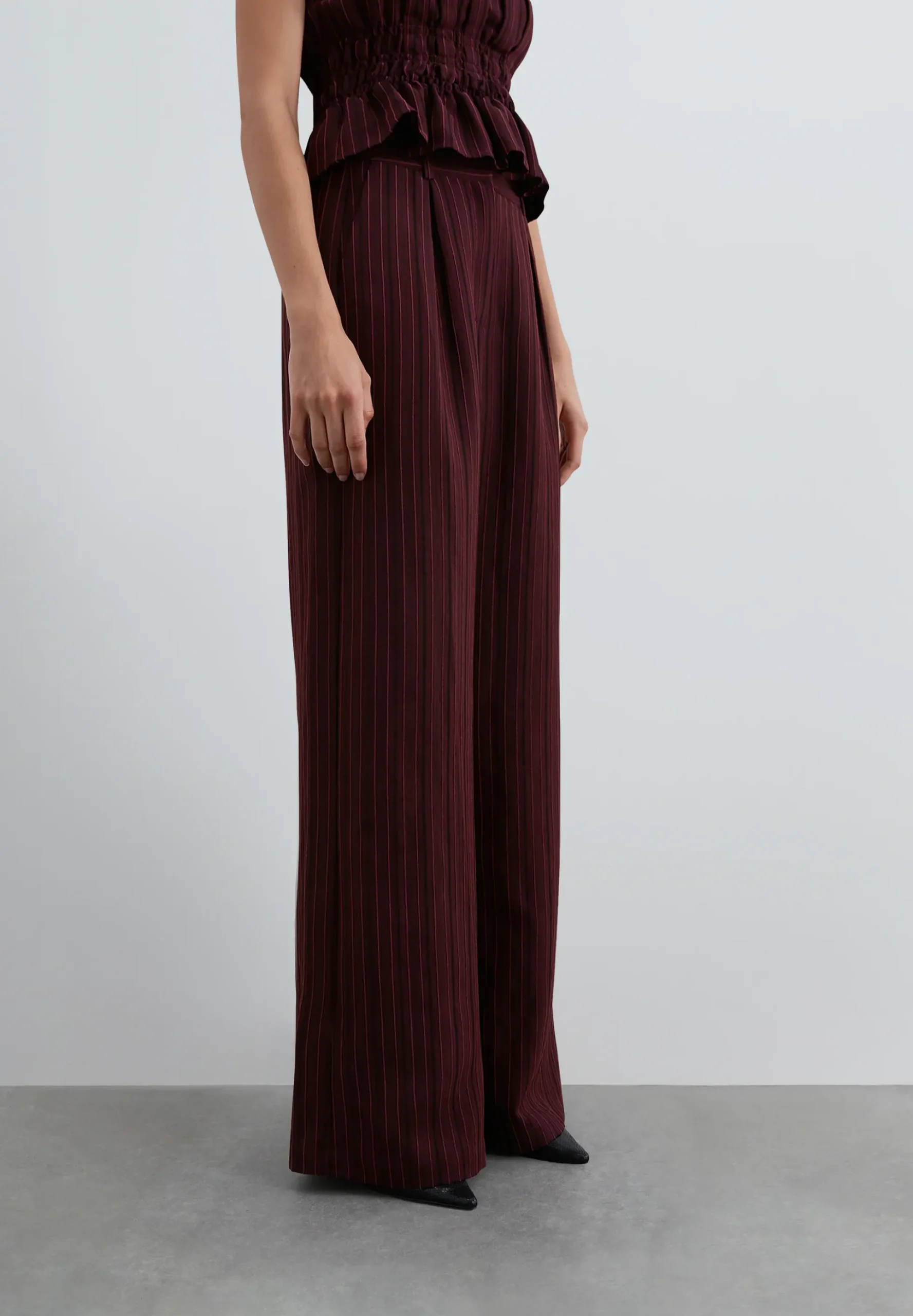 PANTALÓN RECTO RAYAS