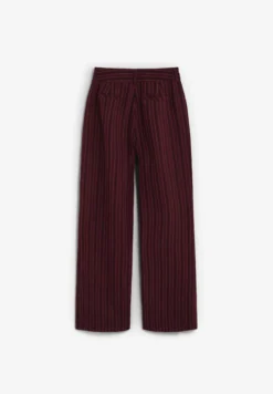 PANTALÓN RECTO RAYAS